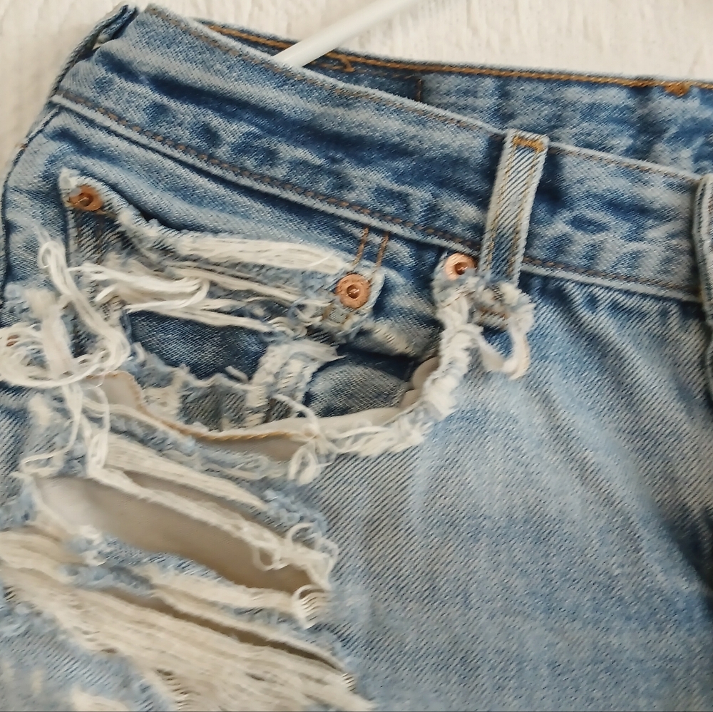 Levi Strauss Ripped Straight Leg Jeans Light Wash Denim Distressed Grunge Punk - Picture 6 of 12